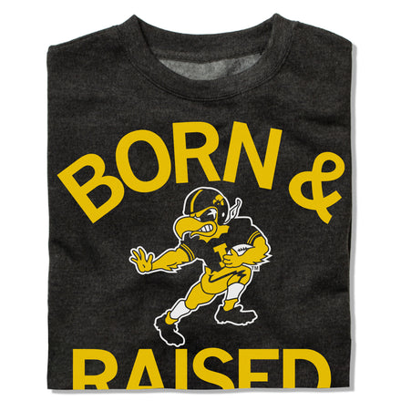 Hawkeyes Born & Raised Vintage T-Shirt – RAYGUN